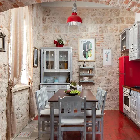 Сasa de vacaciones In With Kitchen *