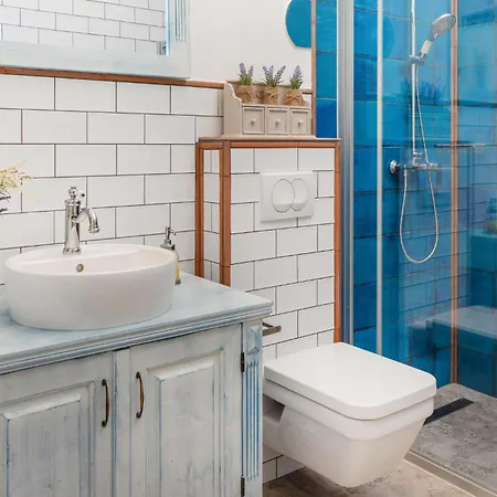 بيت للعطل 2 Bedroom Amazing In *