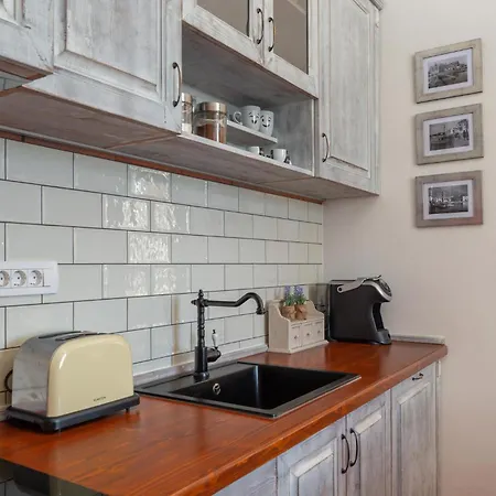 In With Kitchen *