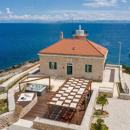 Holiday home In With Kitchen