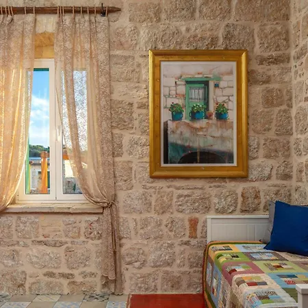 Holiday home In With Kitchen *